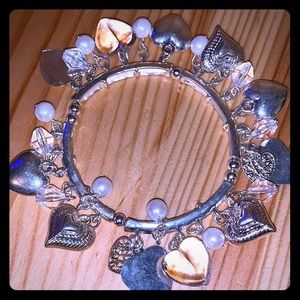 Heart bracelet with fake diamonds and pearls